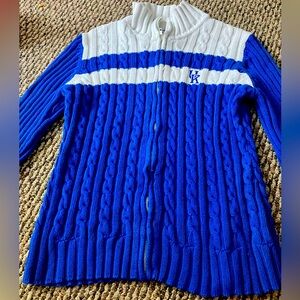 Turtle neck university of Kentucky pullover!💙🤍